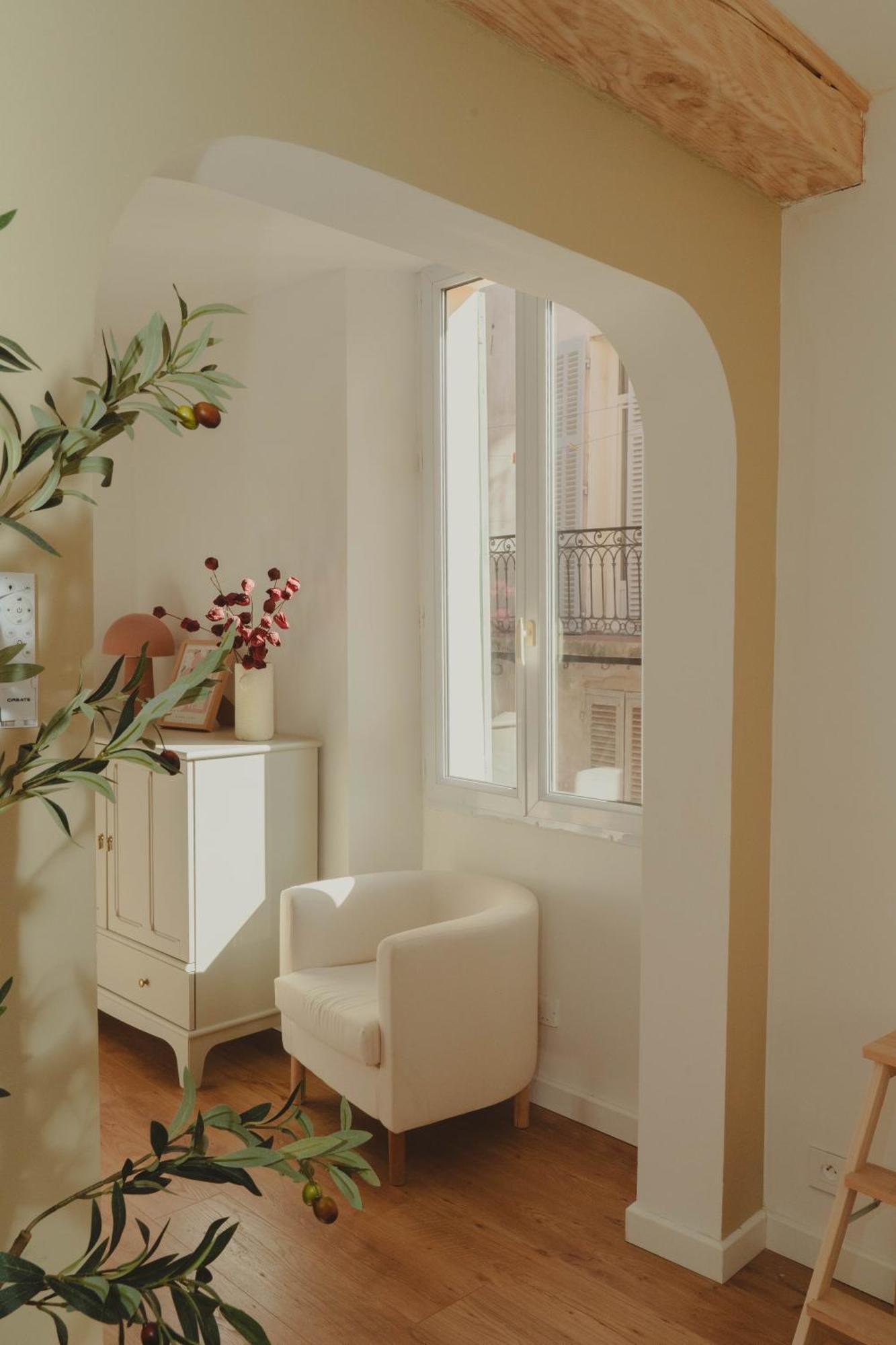 Au Coeur De Hyeres, Ideal Pour Les Couples ! Exterior photo